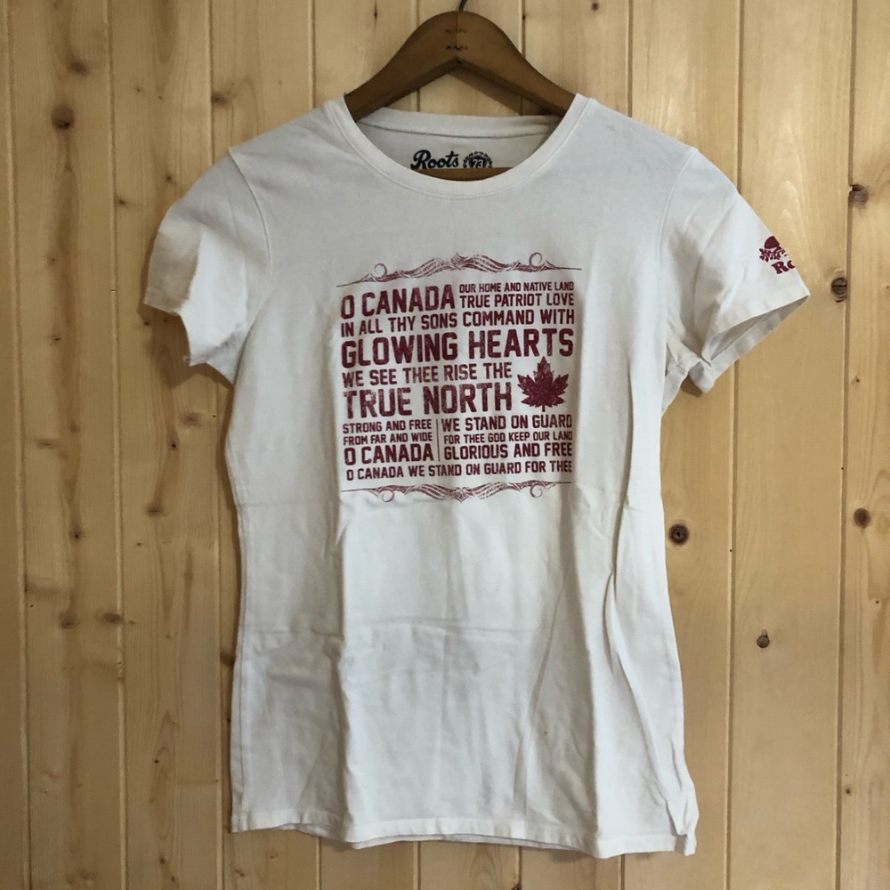 ROOTS T-shirt.